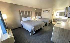 Excellent Inn & Suites